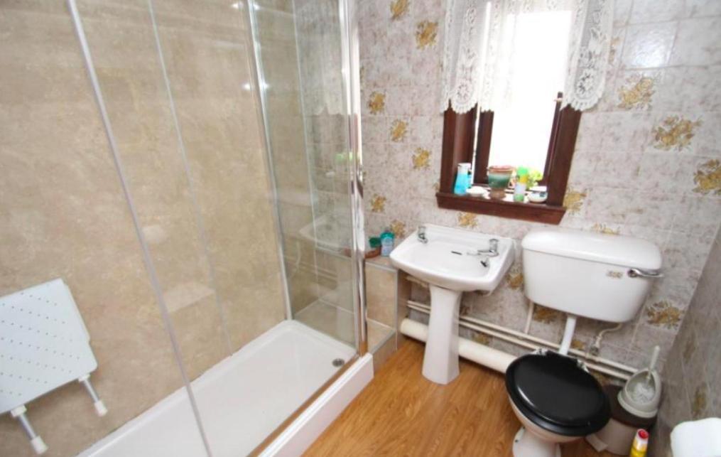 Guest House Private Room Near Glasgow City Centre Екстериор снимка