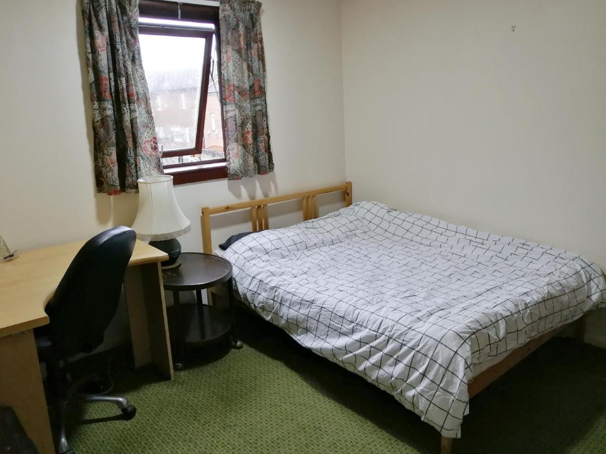 Guest House Private Room Near Glasgow City Centre Екстериор снимка