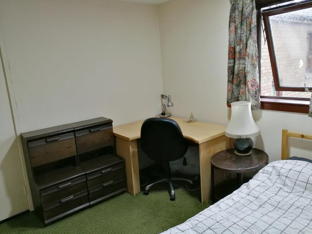 Guest House Private Room Near Glasgow City Centre Екстериор снимка